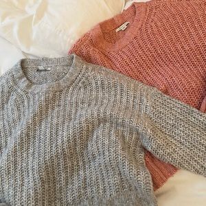 2 american eagle sweaters